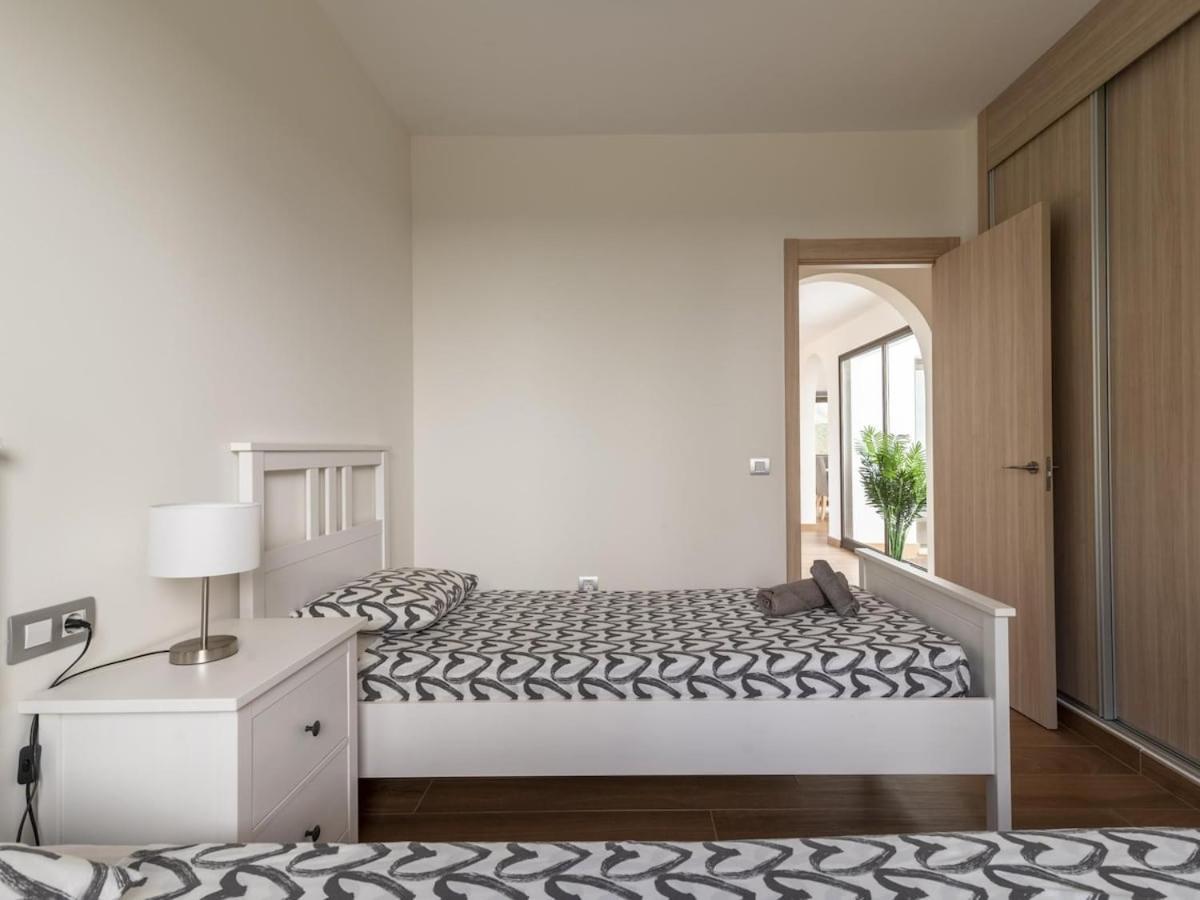 Lightbooking Pueblo Majorero Piscina Climatizada Jove 10 칼레타데푸스테 외부 사진